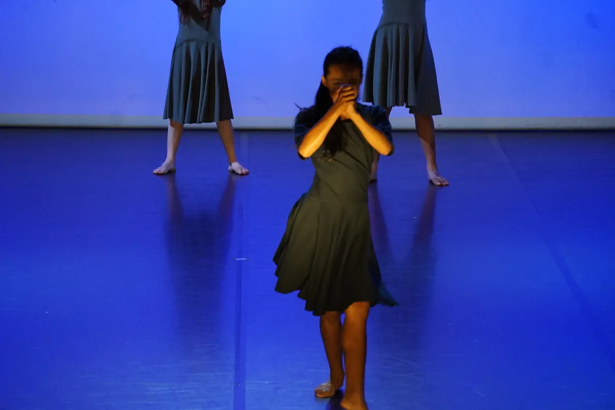 Freestyle Snowboard Girl Zazi winning First Prize at an International Dance Competition — photo 4