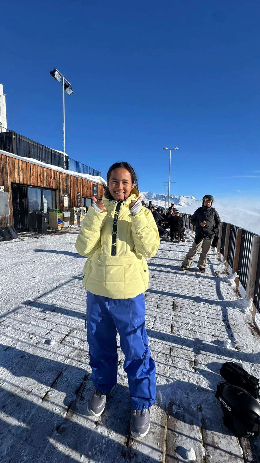 The New ROXY Team Rider, Zazi Betari Snowboard Athlete from Indonesia — photo 2