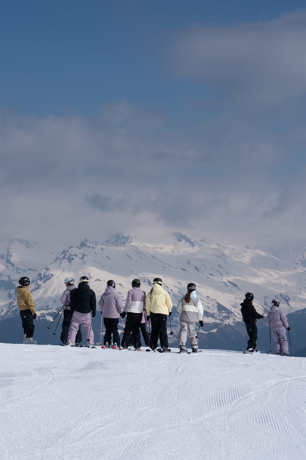 Sisterhood: Our All-Girl ROXY Freestyle Weekend at La Plagne — gallery photo 10