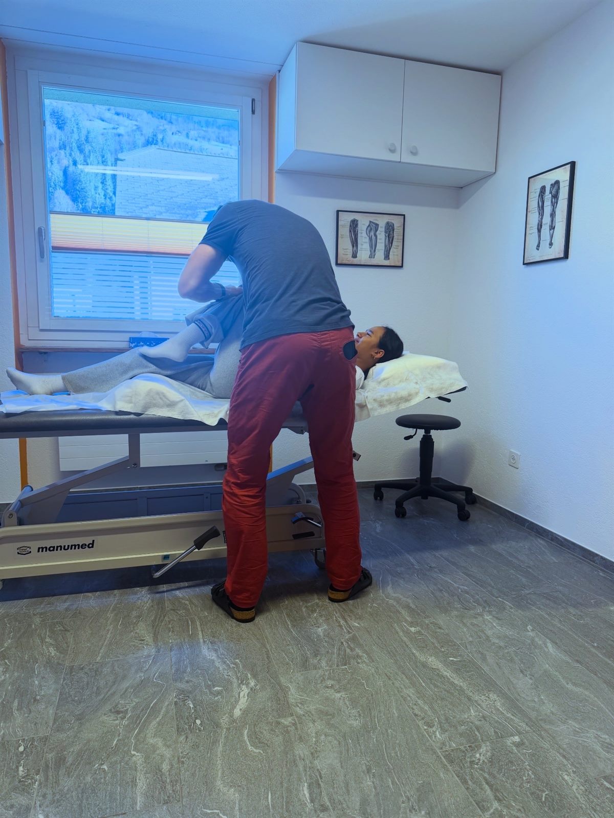 What Recovery Really Looks Like for a Freestyle Snowboard Athlete — physiotherapy session